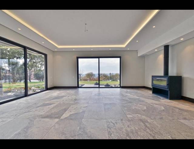 4 BEDROOM HOUSE FOR SALE IN BRYANSTON